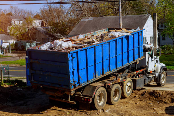 Best Demolition Debris Removal  in Saranac, MI